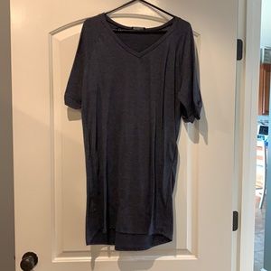 Size large navy tunic